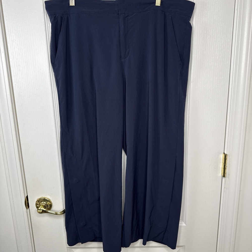 Athleta Tribeca Crop Pants Womens 14 Navy Wide Leg Snap Hem 281969 Trouser